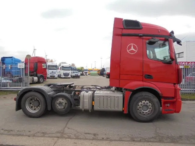 Mercedes-Benz Actros 2543 6X2 + HYDRAULIC - Ťahač: obrázok 4 Mercedes-Benz Actros 2543 6X2 + HYDRAULIC - Ťahač: obrázok 4