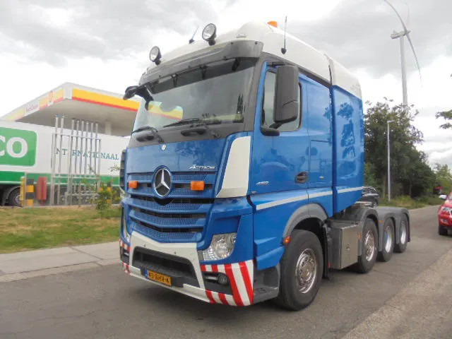 Mercedes-Benz Actros 4158 8X4 180 TON NL KENTEKEN - Ťahač: obrázok 1 Mercedes-Benz Actros 4158 8X4 180 TON NL KENTEKEN - Ťahač: obrázok 1