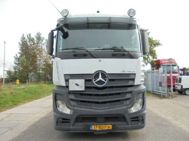 Mercedes-Benz Actros - Ťahač: obrázok 2 Mercedes-Benz Actros - Ťahač: obrázok 2