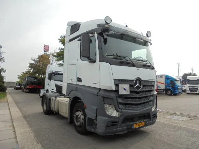 Mercedes-Benz Actros - Ťahač: obrázok 3 Mercedes-Benz Actros - Ťahač: obrázok 3