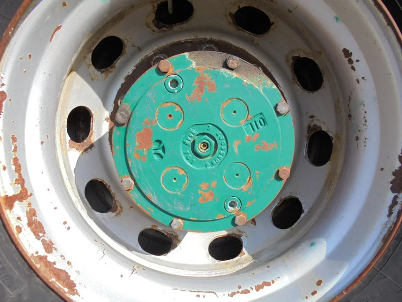 Terminálový ťahač Terberg YT 180: obrázok 15