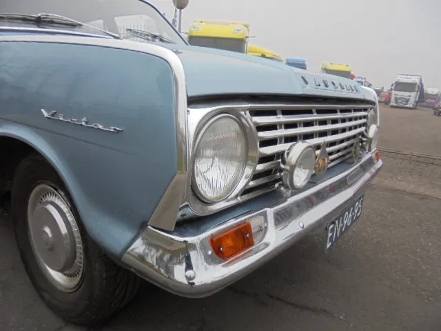 Vauxhall Victor 101 SUPER - Sedan: obrázok 3 Vauxhall Victor 101 SUPER - Sedan: obrázok 3