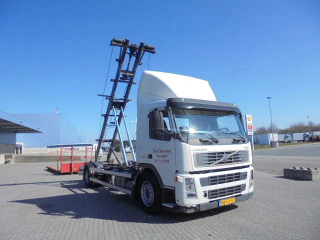 Volvo FM 260 MANUAL GEAR NL TRUCK - Nákladne vozidlo - káblový systém: obrázok 3 Volvo FM 260 MANUAL GEAR NL TRUCK - Nákladne vozidlo - káblový systém: obrázok 3