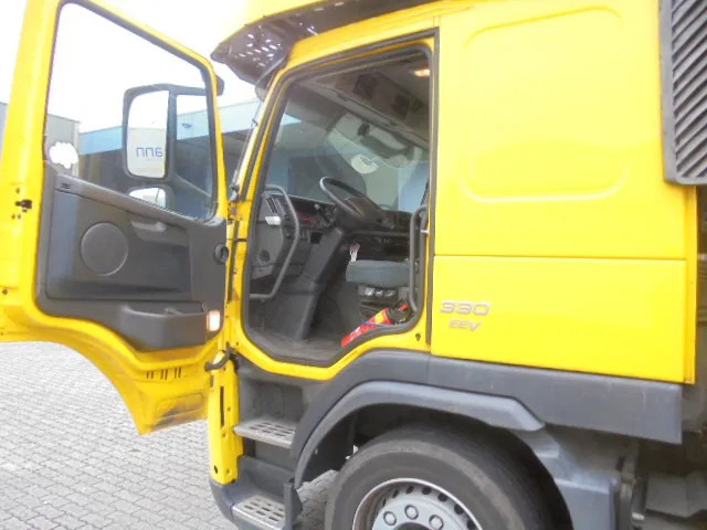 Volvo FM 330 KASSBOHRER - Nákladné vozidlo na prepravu automobilov: obrázok 5 Volvo FM 330 KASSBOHRER - Nákladné vozidlo na prepravu automobilov: obrázok 5
