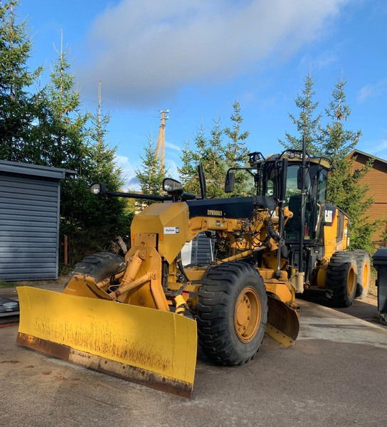 Caterpillar 120 M 6x6 - Zrovnávač: obrázok 1 Caterpillar 120 M 6x6 - Zrovnávač: obrázok 1