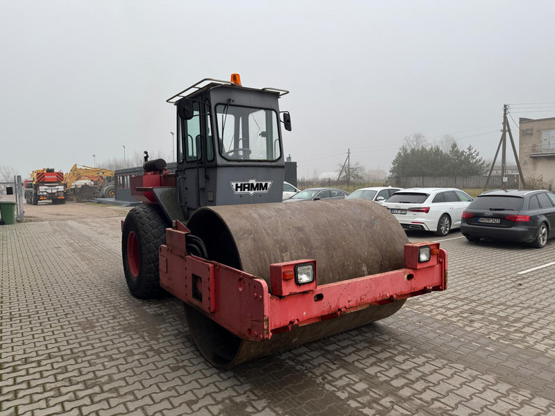 Hamm 2411 - Valec: obrázok 2 Hamm 2411 - Valec: obrázok 2