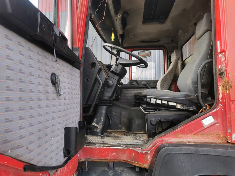 Valníkový/ Plošinový nákladný automobil MAN 25.422 6x4 full spring: obrázok 13