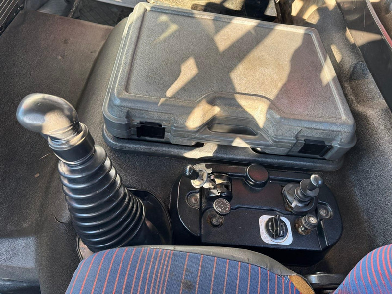 Sklápač Renault G300: obrázok 8 Sklápač Renault G300: obrázok 8