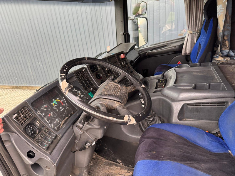 Scania P 124.360 - Cisternové vozidlo: obrázok 5 Scania P 124.360 - Cisternové vozidlo: obrázok 5
