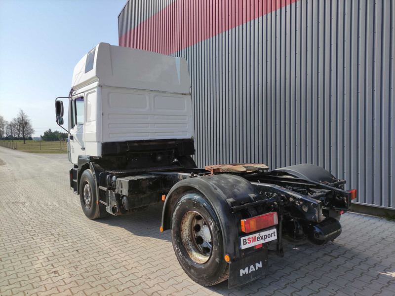 MAN 19.403 truck tractor - Ťahač: obrázok 5 MAN 19.403 truck tractor - Ťahač: obrázok 5