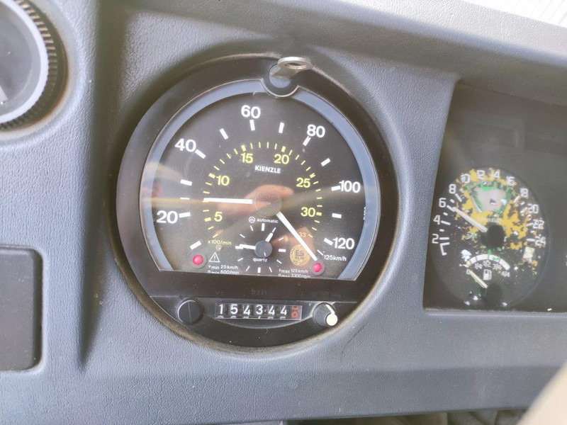 Ťahač Renault R340 truck tractor: obrázok 10