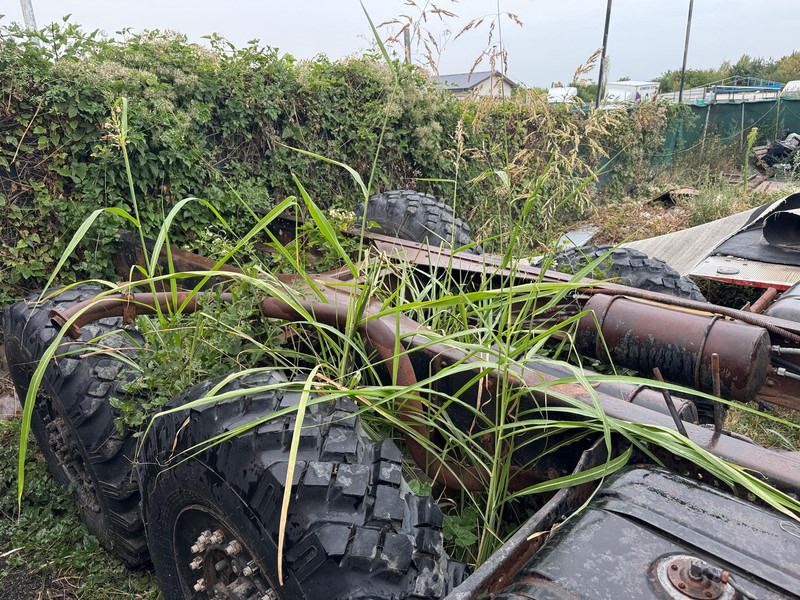 ZIL 131, 6X6 - Podvozek s kabinou: obrázok 4 ZIL 131, 6X6 - Podvozek s kabinou: obrázok 4