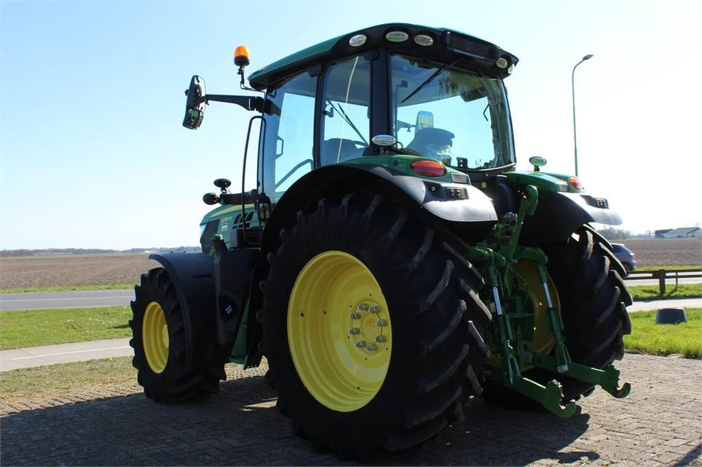 John Deere 6130R - Traktor: obrázok 4 John Deere 6130R - Traktor: obrázok 4