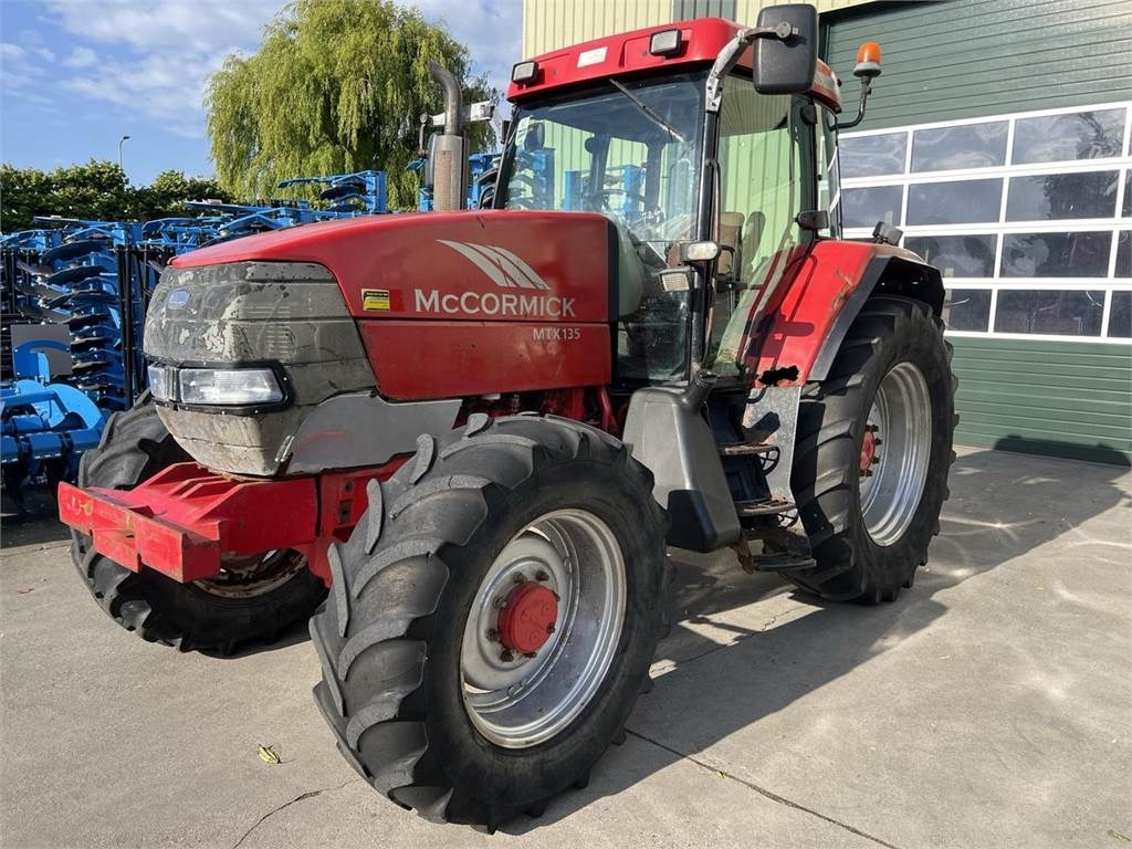 McCormick MTX135 - Traktor: obrázok 1 McCormick MTX135 - Traktor: obrázok 1
