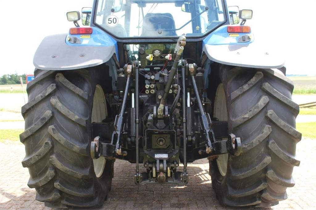 New Holland TM175 - Traktor: obrázok 5 New Holland TM175 - Traktor: obrázok 5