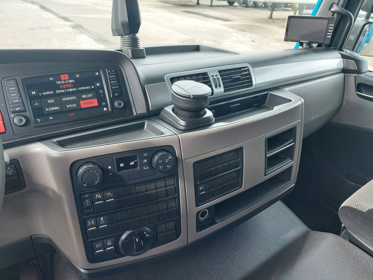 Plachtové nákladné vozidlo MAN TGL 12.250 BL 4x2: obrázok 33