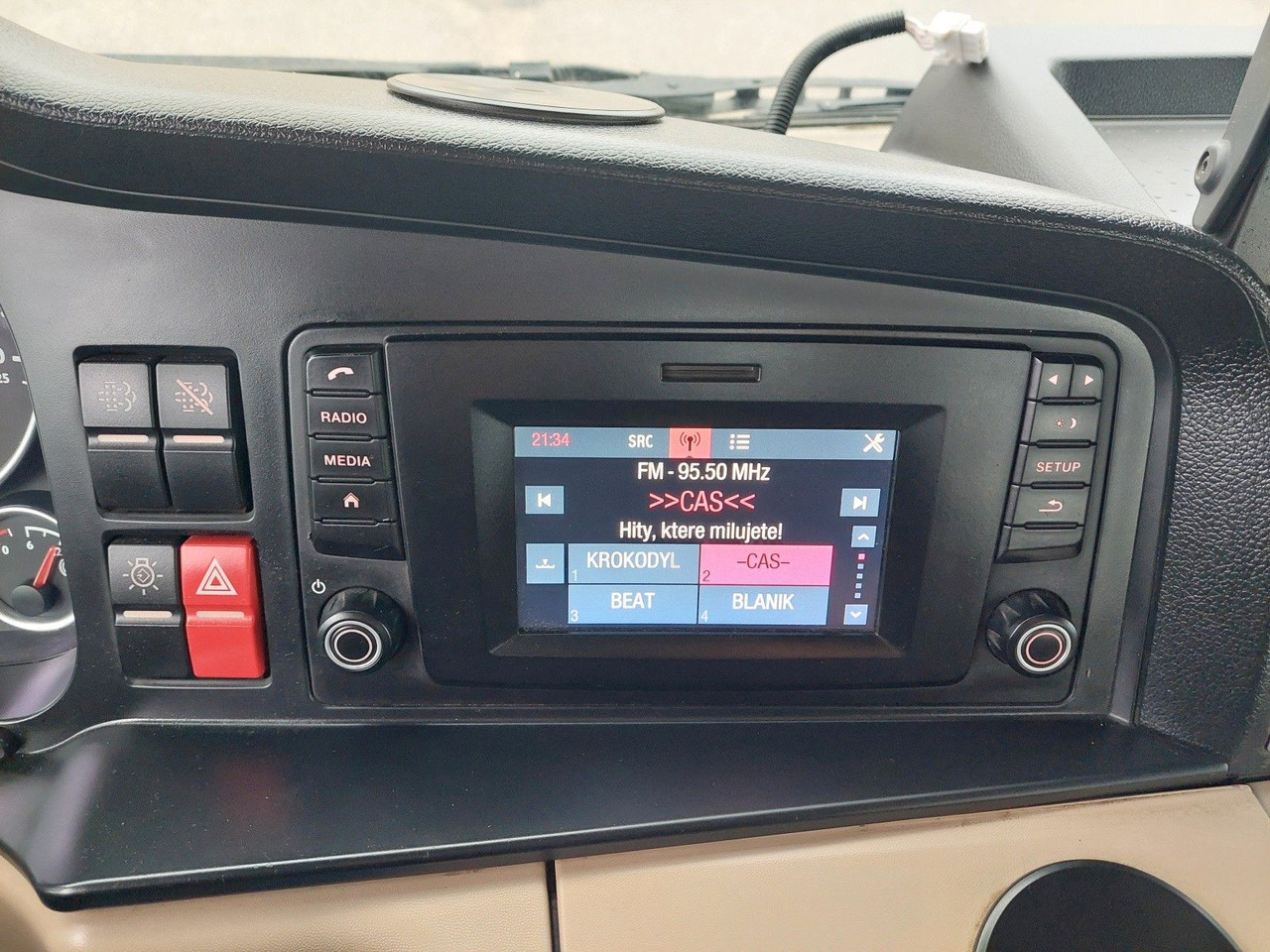 Leasing MAN TGS 32.420 BB Intermix 9m3 8x4 MAN TGS 32.420 BB Intermix 9m3 8x4: obrázok 29 Leasing MAN TGS 32.420 BB Intermix 9m3 8x4 MAN TGS 32.420 BB Intermix 9m3 8x4: obrázok 29