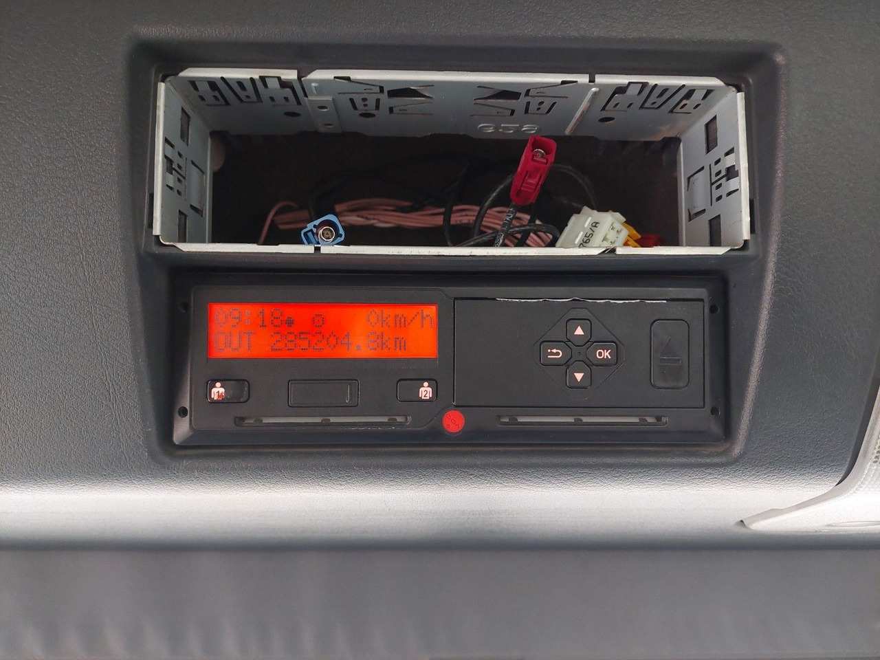 Leasing MAN TGS 32.420 BB Intermix 9m3 8x4 MAN TGS 32.420 BB Intermix 9m3 8x4: obrázok 35 Leasing MAN TGS 32.420 BB Intermix 9m3 8x4 MAN TGS 32.420 BB Intermix 9m3 8x4: obrázok 35