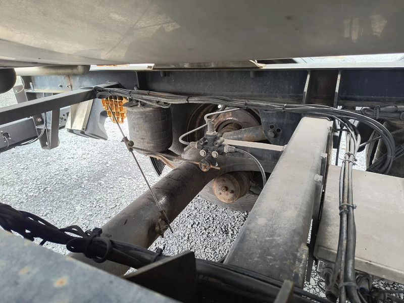 Cisternový príves na prepravu mlieko ETA INSULATED INOX TANK 16500L: obrázok 11 Cisternový príves na prepravu mlieko ETA INSULATED INOX TANK 16500L: obrázok 11