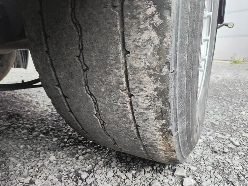 Cisternový príves na prepravu mlieko ETA INSULATED INOX TANK 16500L: obrázok 19 Cisternový príves na prepravu mlieko ETA INSULATED INOX TANK 16500L: obrázok 19