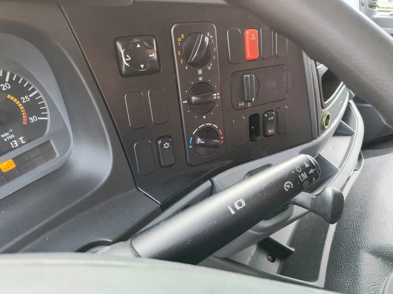 Leasing Mercedes-Benz Axor 1829 + D'HOLLANDIA 2000 KG Mercedes-Benz Axor 1829 + D'HOLLANDIA 2000 KG: obrázok 10 Leasing Mercedes-Benz Axor 1829 + D'HOLLANDIA 2000 KG Mercedes-Benz Axor 1829 + D'HOLLANDIA 2000 KG: obrázok 10