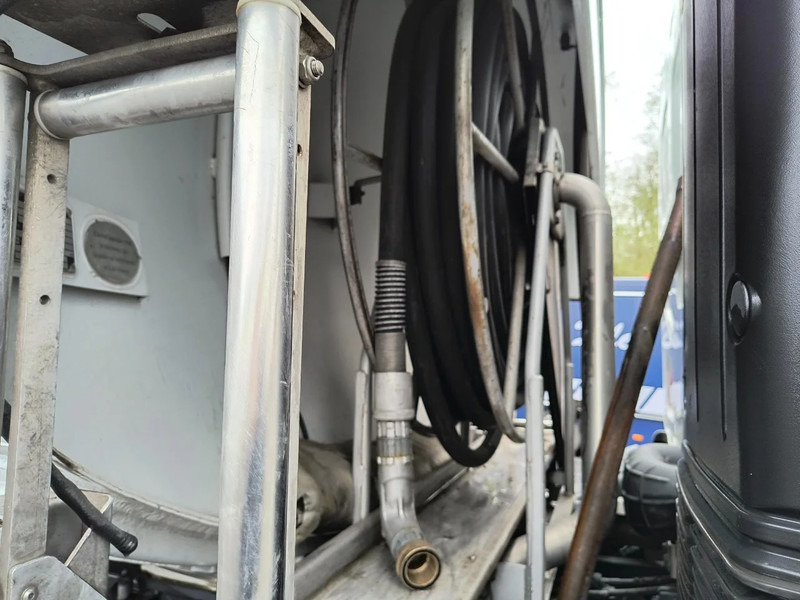 Leasing Renault Premium 280 13500L FUEL / CARBURANT TRUCK - 4 COMP/ A LAMES Renault Premium 280 13500L FUEL / CARBURANT TRUCK - 4 COMP/ A LAMES: obrázok 12