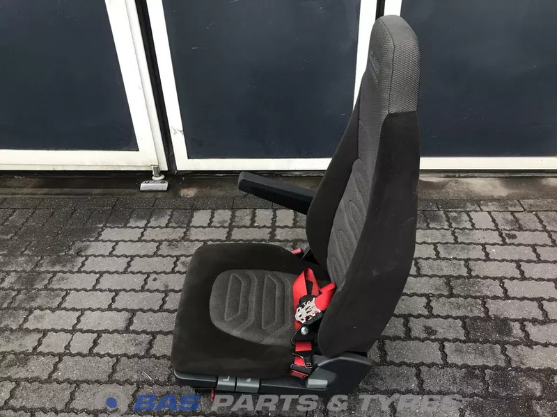 DAF LF55 Euro 4-5 - Sedadlo pre Nákladné auto: obrázok 2 DAF LF55 Euro 4-5 - Sedadlo pre Nákladné auto: obrázok 2