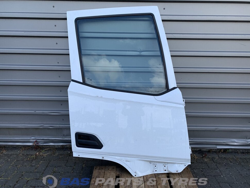 DAF XF G2 Portier Rechts DAF 2197012 - Dvere a diely pre Nákladné auto: obrázok 1 DAF XF G2 Portier Rechts DAF 2197012 - Dvere a diely pre Nákladné auto: obrázok 1