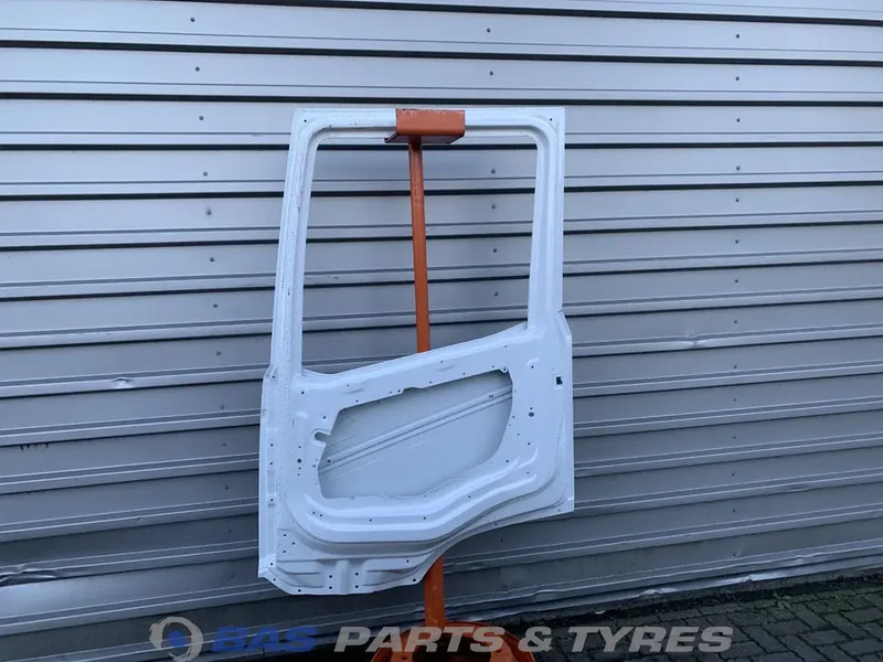 DAF XF G2 Portier Rechts DAF 2197012 - Dvere a diely pre Nákladné auto: obrázok 2 DAF XF G2 Portier Rechts DAF 2197012 - Dvere a diely pre Nákladné auto: obrázok 2