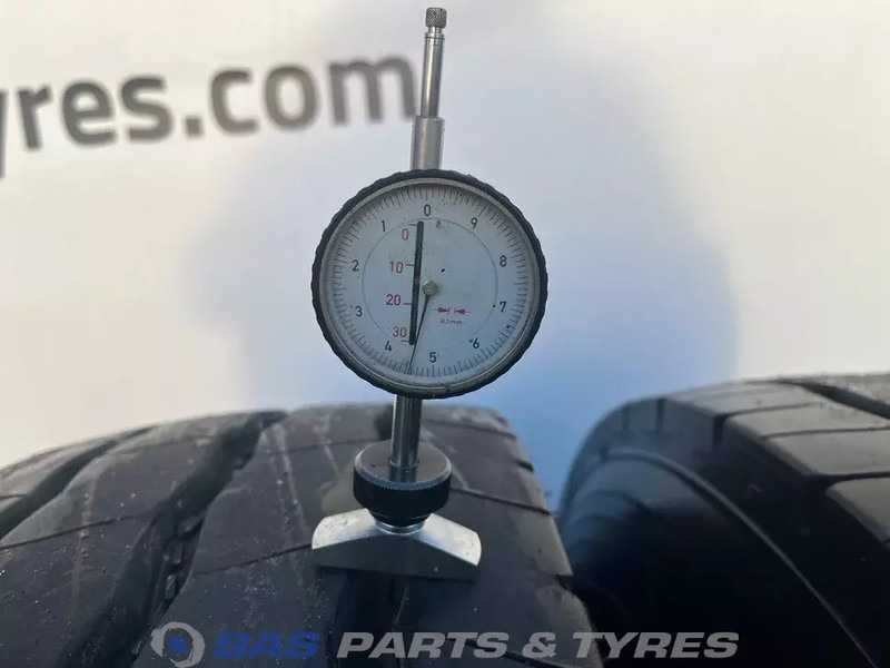 Goodyear Goodyear 13R22.5 Omnitrac S 156/150 K M+S 3PMSF gebruikte set - Pneumatika pre Nákladné auto: obrázok 3 Goodyear Goodyear 13R22.5 Omnitrac S 156/150 K M+S 3PMSF gebruikte set - Pneumatika pre Nákladné auto: obrázok 3