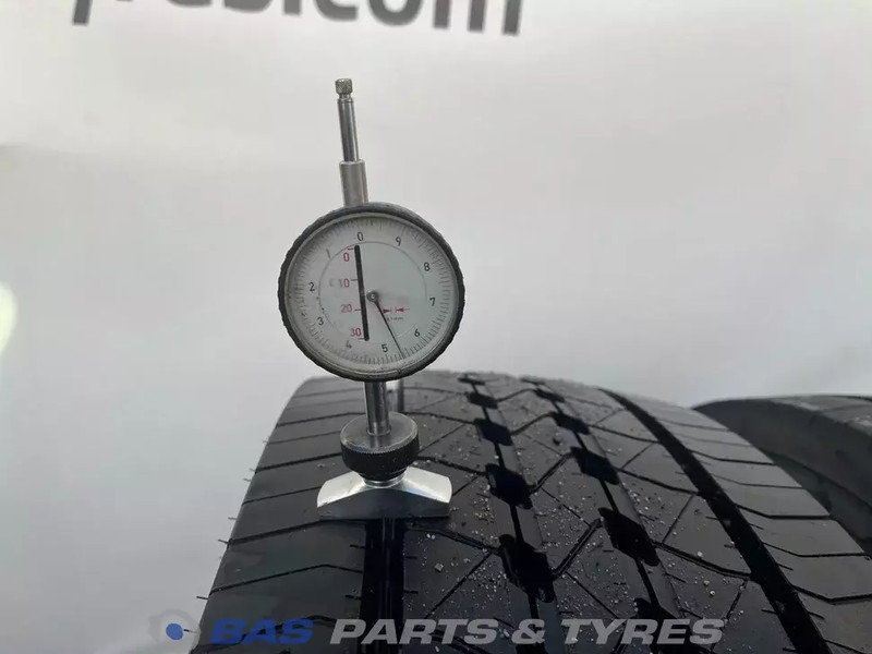 Goodyear Goodyear 295/80R22.5 154/149 M M+S 3PMSF gebruikte set - Pneumatika pre Nákladné auto: obrázok 3 Goodyear Goodyear 295/80R22.5 154/149 M M+S 3PMSF gebruikte set - Pneumatika pre Nákladné auto: obrázok 3