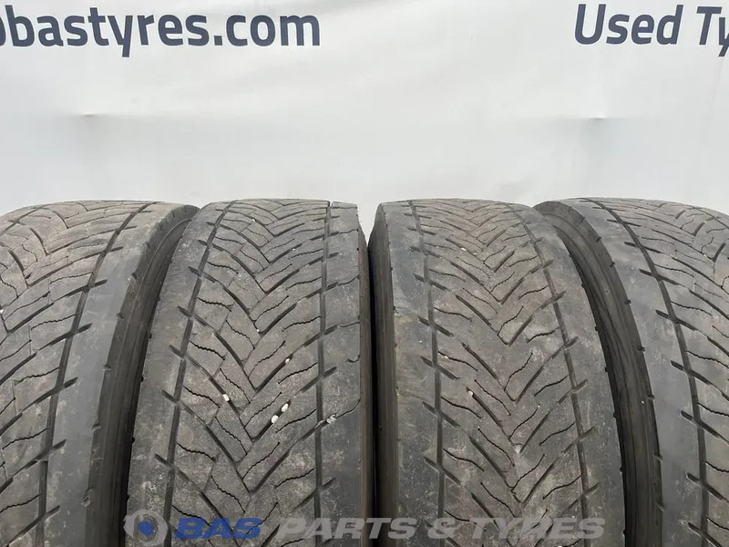 Goodyear Goodyear 315/70R22.5 154/152 M+S 3PMSF gebruikte set - Pneumatika pre Nákladné auto: obrázok 2 Goodyear Goodyear 315/70R22.5 154/152 M+S 3PMSF gebruikte set - Pneumatika pre Nákladné auto: obrázok 2