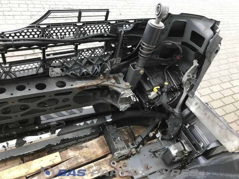 Mercedes-Benz Antos MP4 Bumper Mercedes A 960 310 23 22 - Nárazník pre Nákladné auto: obrázok 5 Mercedes-Benz Antos MP4 Bumper Mercedes A 960 310 23 22 - Nárazník pre Nákladné auto: obrázok 5