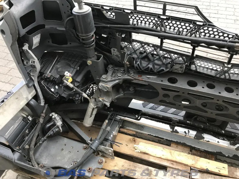 Mercedes-Benz Antos MP4 Bumper Mercedes A 960 310 23 22 - Nárazník pre Nákladné auto: obrázok 4 Mercedes-Benz Antos MP4 Bumper Mercedes A 960 310 23 22 - Nárazník pre Nákladné auto: obrázok 4