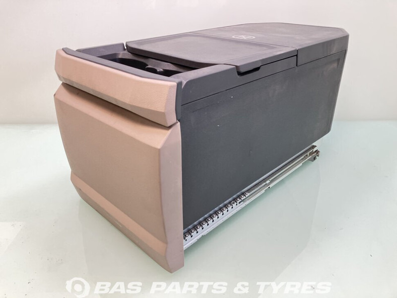 DAF XG Koelkast DAF 35 Liter 2318729 - Náhradný diel pre Nákladné auto: obrázok 2 DAF XG Koelkast DAF 35 Liter 2318729 - Náhradný diel pre Nákladné auto: obrázok 2