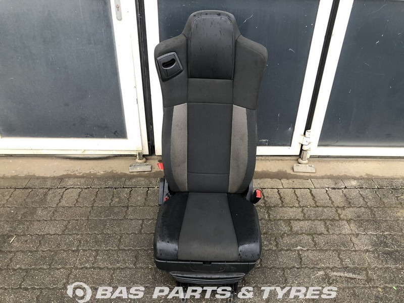 Renault D-Serie - Sedadlo pre Nákladné auto: obrázok 1 Renault D-Serie - Sedadlo pre Nákladné auto: obrázok 1