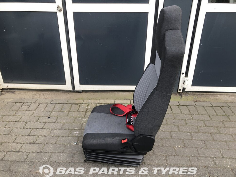 Renault D-Serie - Sedadlo pre Nákladné auto: obrázok 2 Renault D-Serie - Sedadlo pre Nákladné auto: obrázok 2