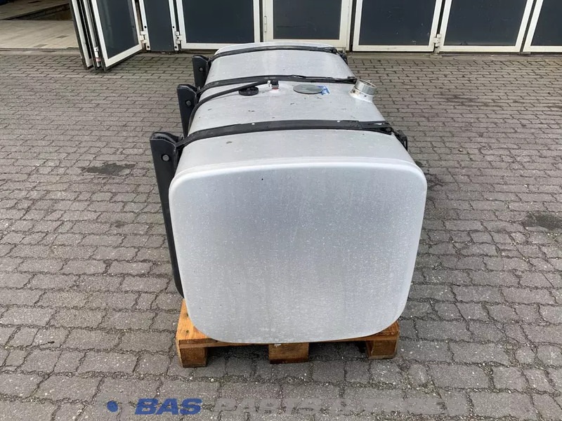 Scania Brandstoftank Scania 600 Liter 1871191 - Palivová nádrž pre Nákladné auto: obrázok 4 Scania Brandstoftank Scania 600 Liter 1871191 - Palivová nádrž pre Nákladné auto: obrázok 4