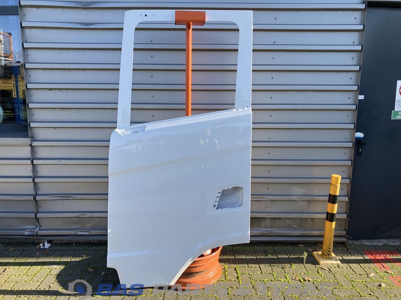 Scania S-Serie NextGen Portier Links Scania 2137841 - Dvere a diely pre Nákladné auto: obrázok 1 Scania S-Serie NextGen Portier Links Scania 2137841 - Dvere a diely pre Nákladné auto: obrázok 1