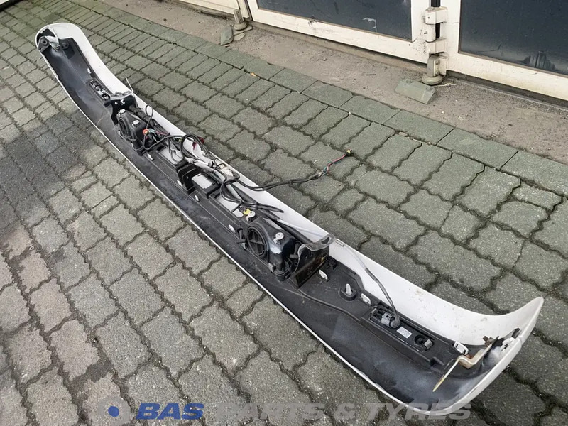 Scania Zonneklep Scania 2312092 - Slnečná clona pre Nákladné auto: obrázok 4 Scania Zonneklep Scania 2312092 - Slnečná clona pre Nákladné auto: obrázok 4