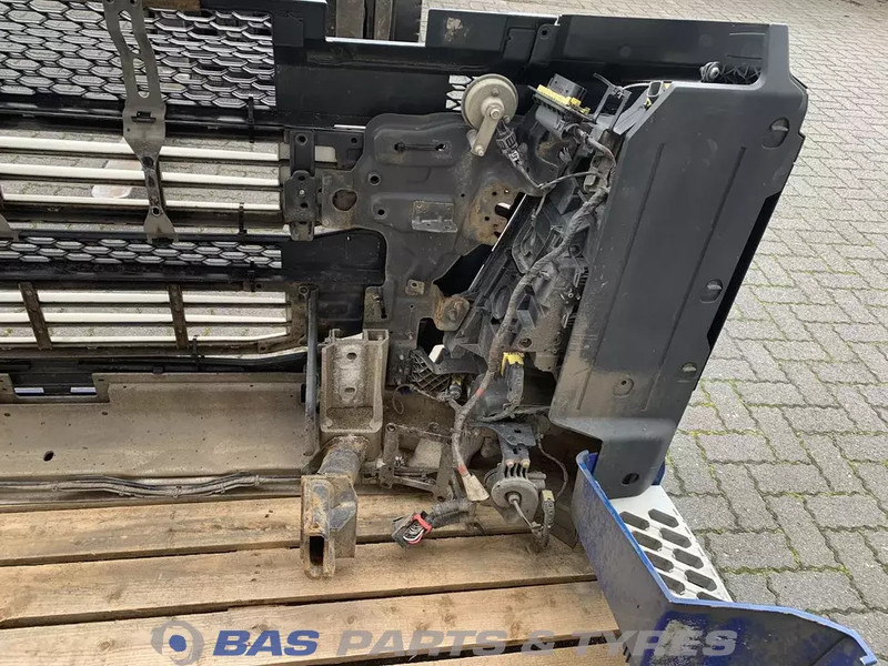 Volvo FH4 Bumper Volvo 82137660 - Nárazník pre Nákladné auto: obrázok 5 Volvo FH4 Bumper Volvo 82137660 - Nárazník pre Nákladné auto: obrázok 5