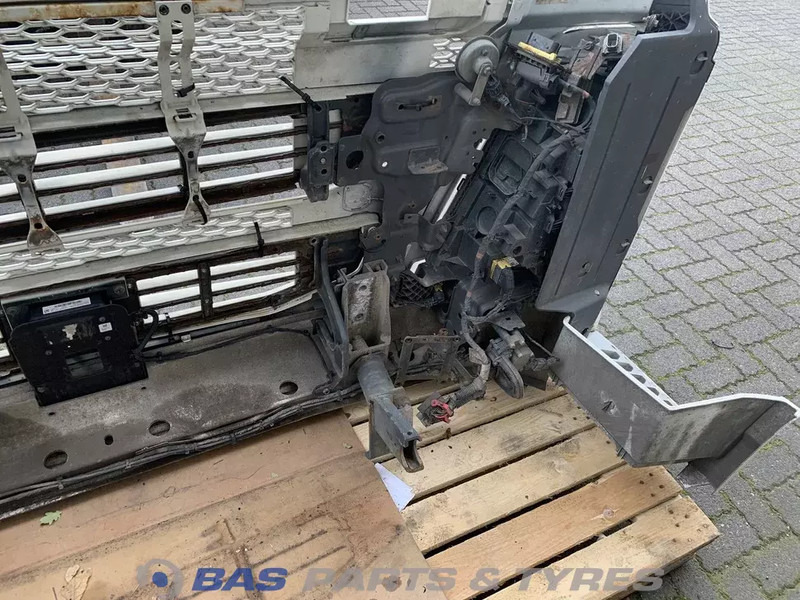 Volvo FH4 - Nárazník pre Nákladné auto: obrázok 5 Volvo FH4 - Nárazník pre Nákladné auto: obrázok 5