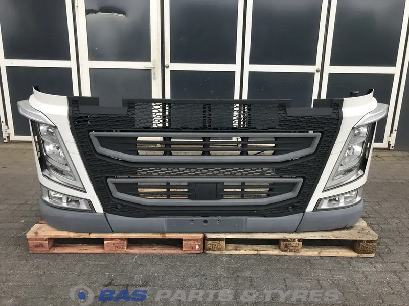 Volvo FH4 - Nárazník pre Nákladné auto: obrázok 1 Volvo FH4 - Nárazník pre Nákladné auto: obrázok 1