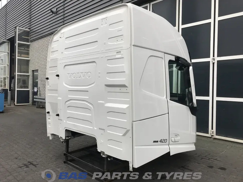 Volvo FH4 Volvo Globetrotter L2H2 82219166 - Kabína a interiér pre Nákladné auto: obrázok 4 Volvo FH4 Volvo Globetrotter L2H2 82219166 - Kabína a interiér pre Nákladné auto: obrázok 4