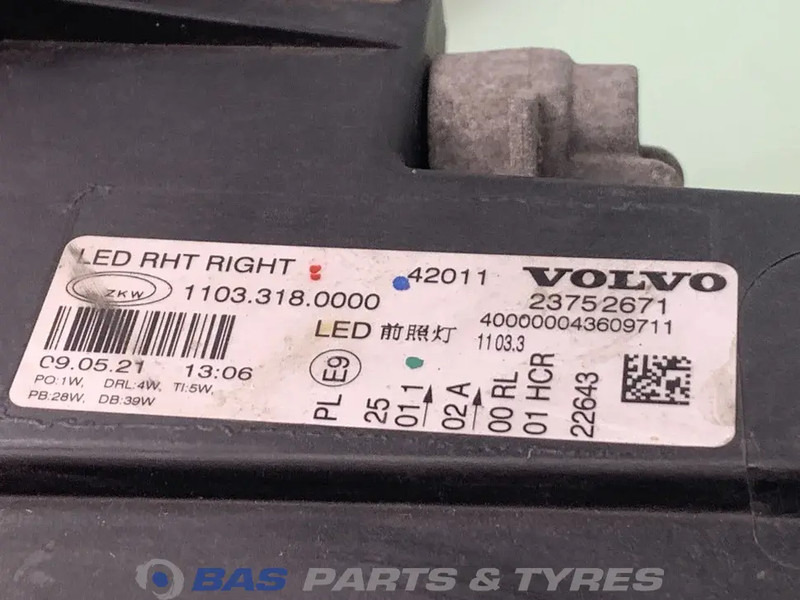 Volvo FH4B Koplamp Rechts 23752671 - Svetlomety pre Nákladné auto: obrázok 3 Volvo FH4B Koplamp Rechts 23752671 - Svetlomety pre Nákladné auto: obrázok 3