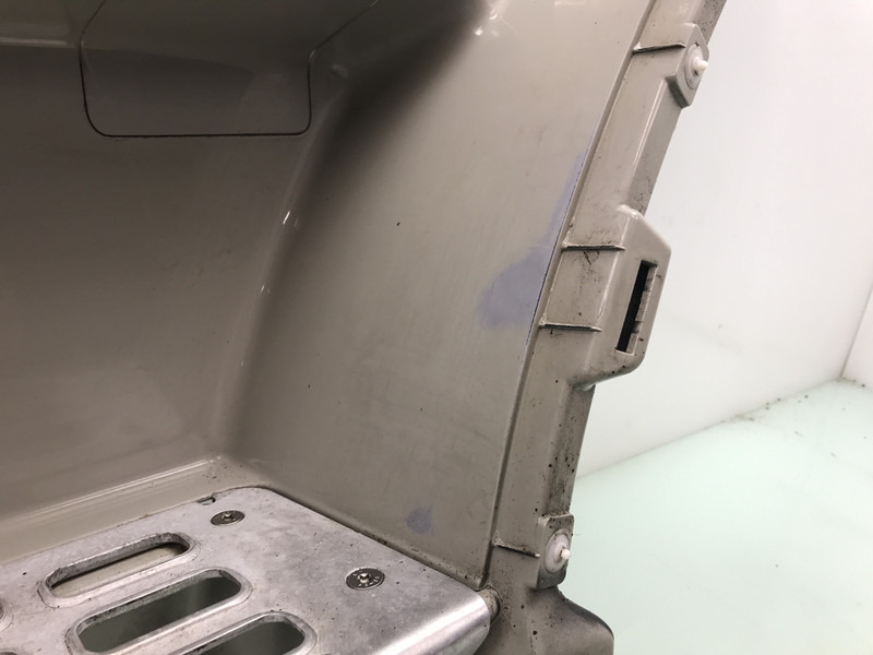 Volvo FM4 Opstap Links Volvo 82644146 - Karoséria a exteriér pre Nákladné auto: obrázok 3 Volvo FM4 Opstap Links Volvo 82644146 - Karoséria a exteriér pre Nákladné auto: obrázok 3