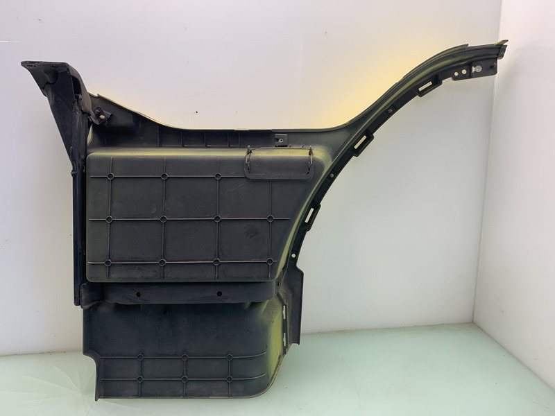 Volvo FM4 Opstap Rechts Volvo 82644147 - Karoséria a exteriér pre Nákladné auto: obrázok 2 Volvo FM4 Opstap Rechts Volvo 82644147 - Karoséria a exteriér pre Nákladné auto: obrázok 2