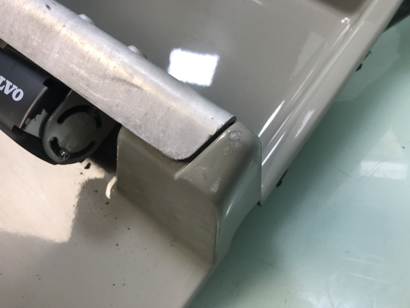 Volvo FM4 Opstap Rechts Volvo 82644147 - Karoséria a exteriér pre Nákladné auto: obrázok 3 Volvo FM4 Opstap Rechts Volvo 82644147 - Karoséria a exteriér pre Nákladné auto: obrázok 3