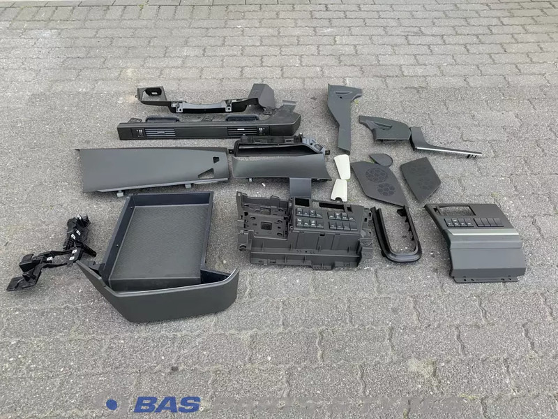 Volvo - Palubná doska pre Nákladné auto: obrázok 3 Volvo - Palubná doska pre Nákladné auto: obrázok 3