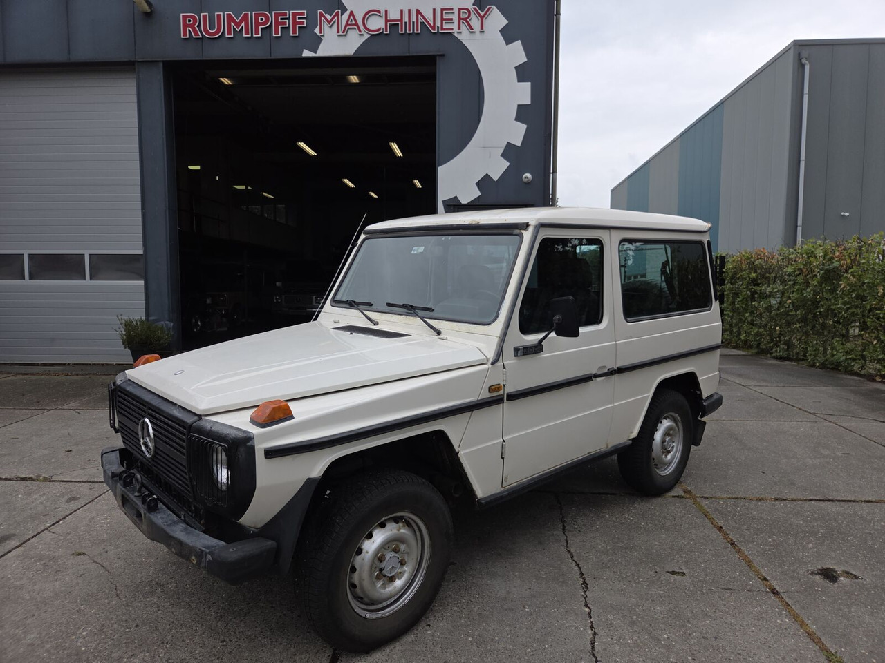 Mercedes-Benz G-klasse 230GE 1985 SUV - SUV: obrázok 1 Mercedes-Benz G-klasse 230GE 1985 SUV - SUV: obrázok 1